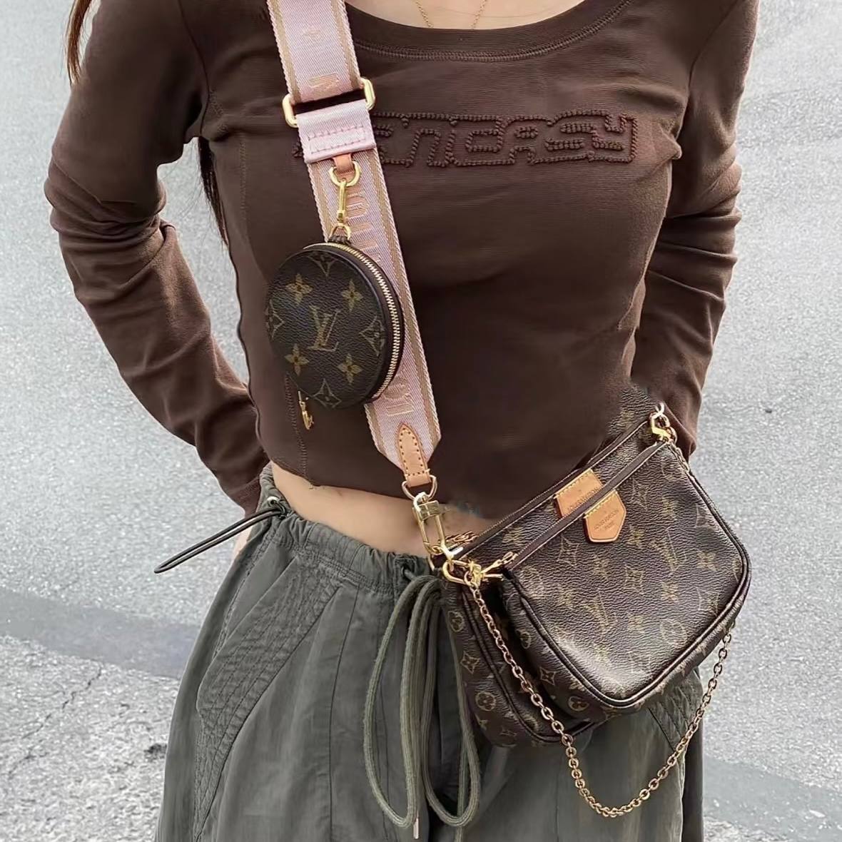 LV Multi Pochette Accessoires