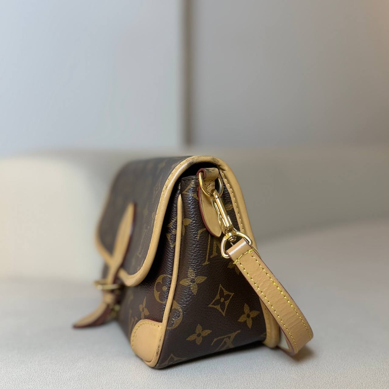 LV Diane
