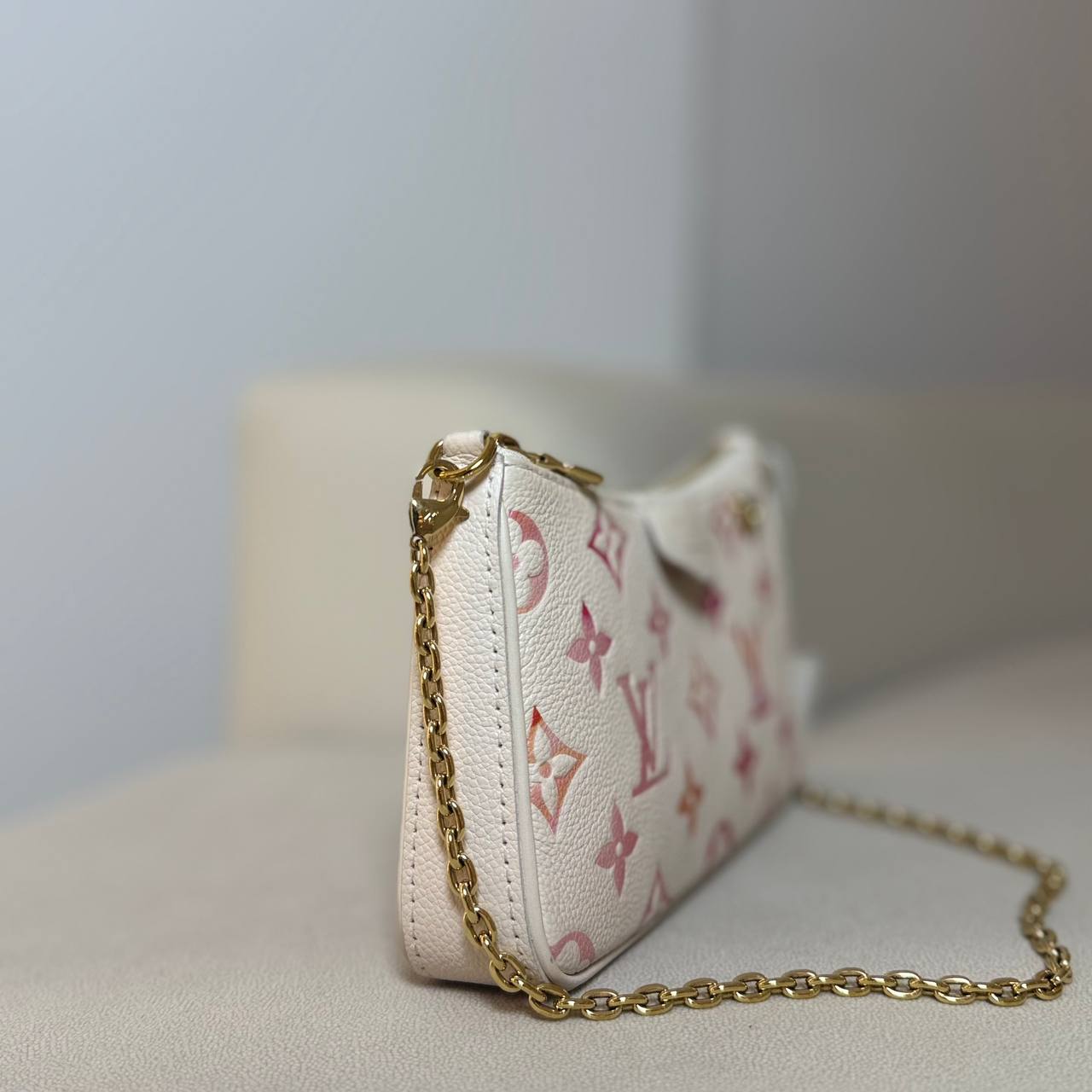 LV Easy Pouch On Strap