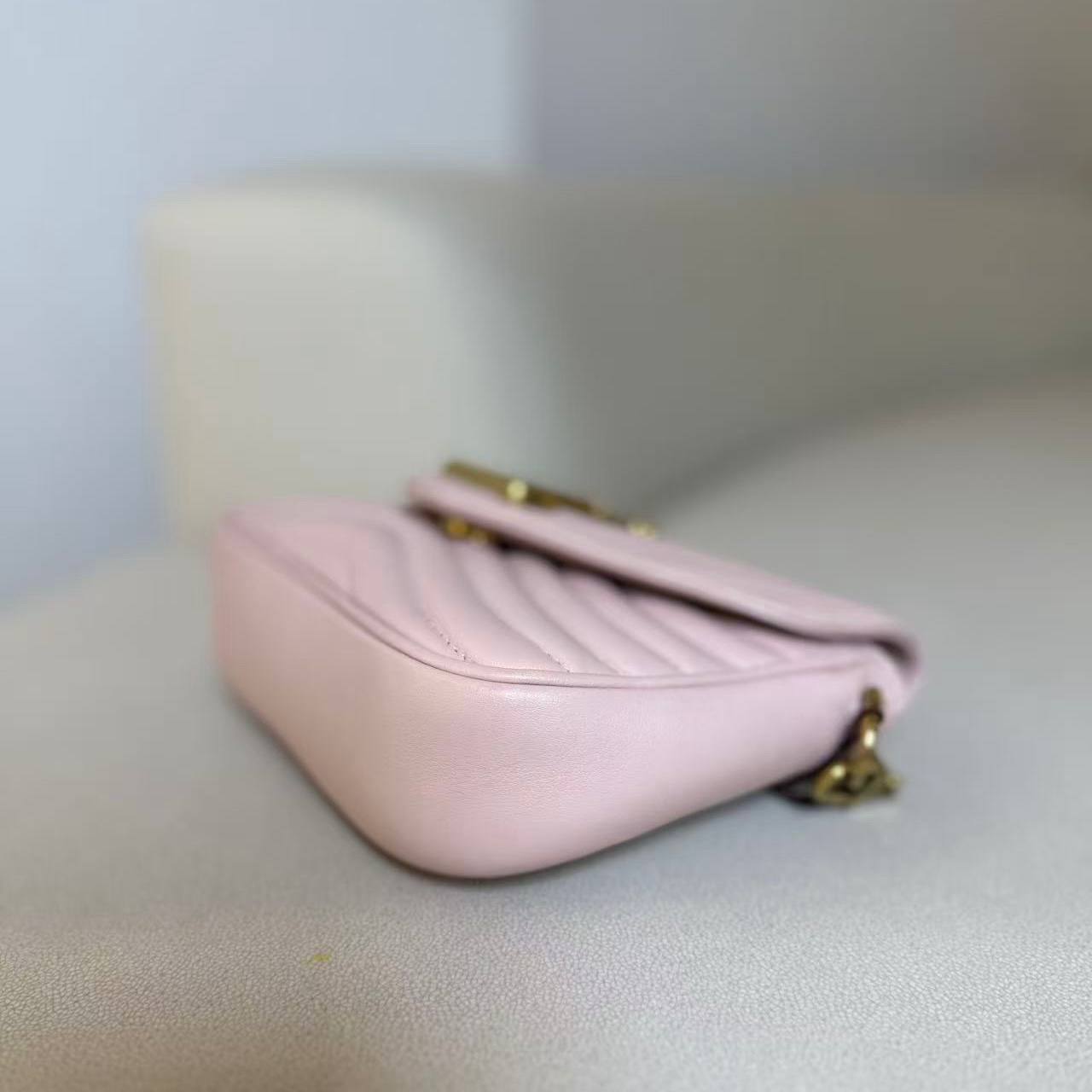 LV New Wave Pochette