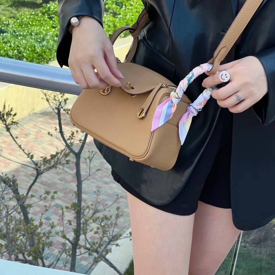 Hermès Lindy Mini Taurillon Clemence