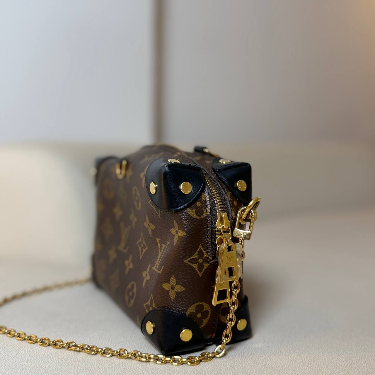 LV Petite Malle Souple