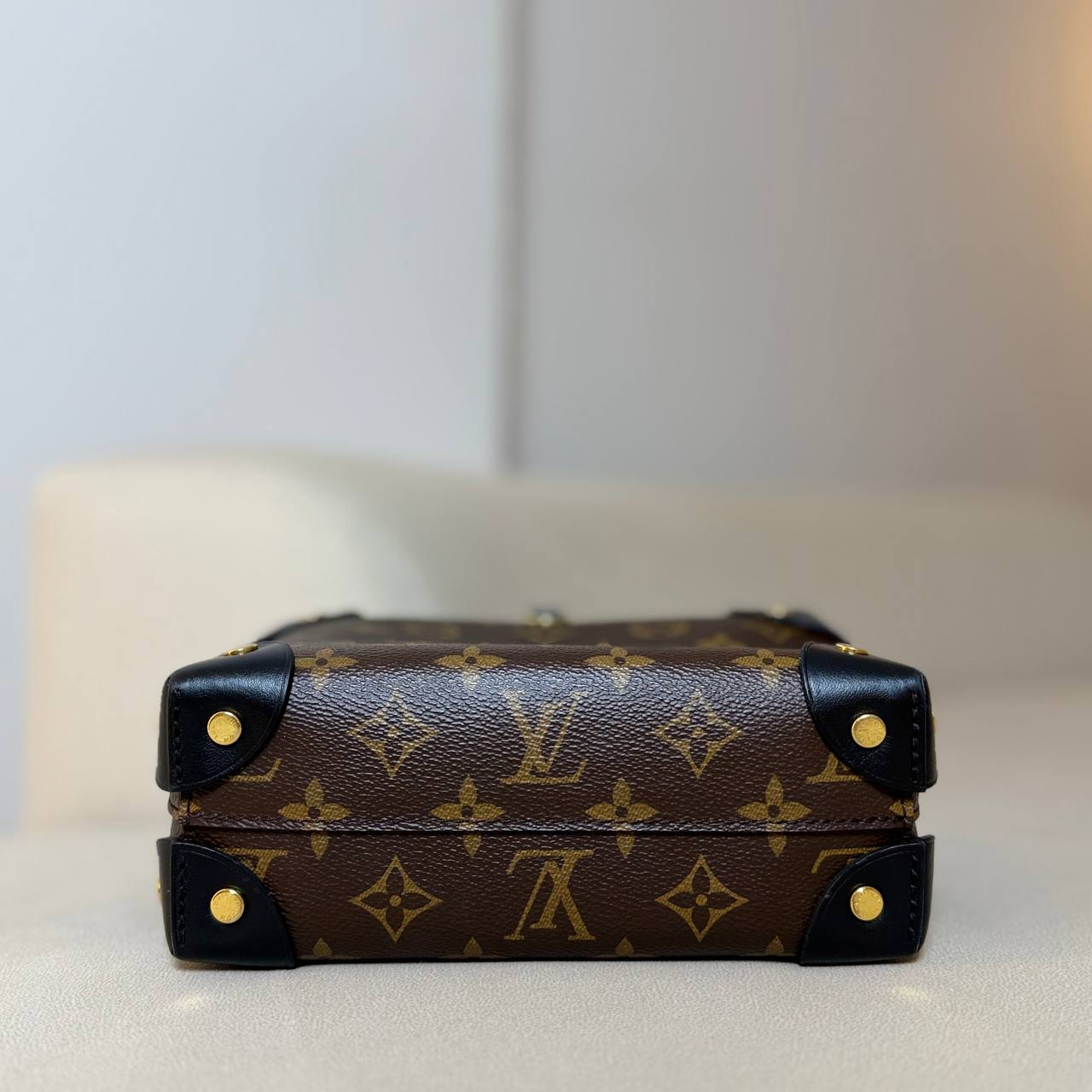 LV Petite Malle Souple