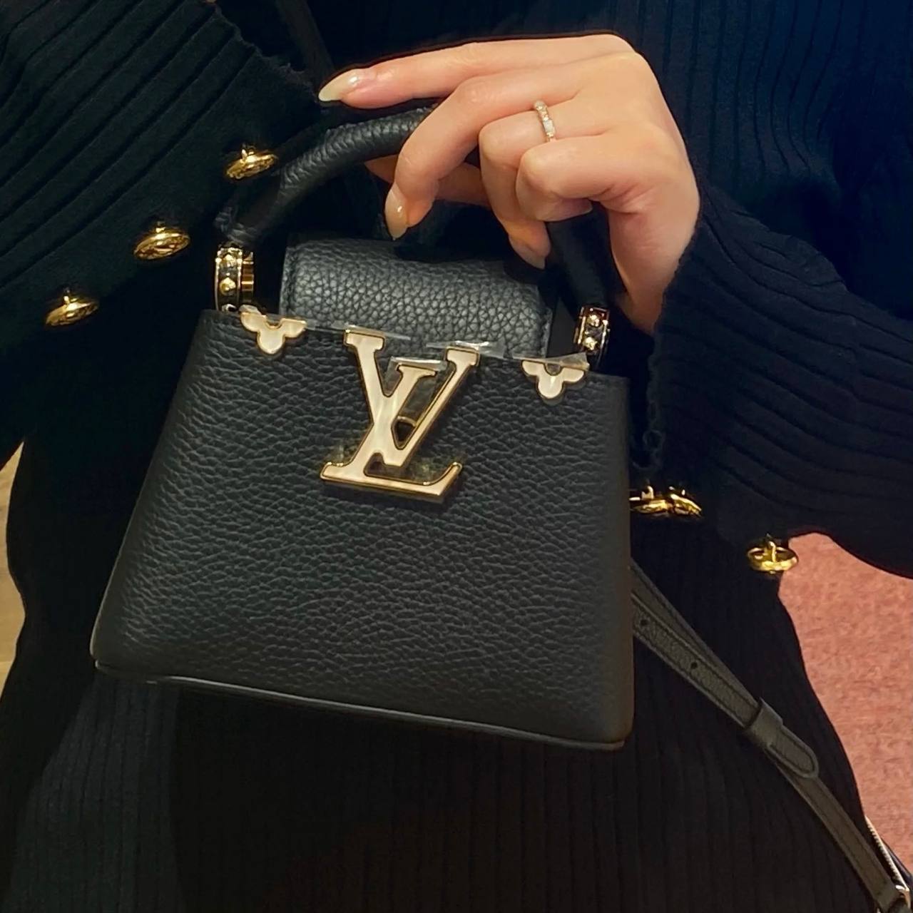LV Capucines Nano