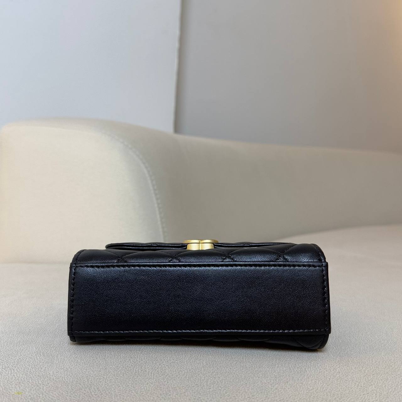 Chanel 22B Mini Flap