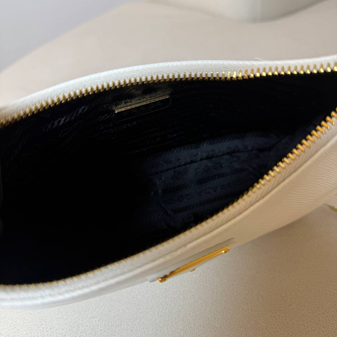 Prada Re-Edition 2005 Saffiano Leather Bag