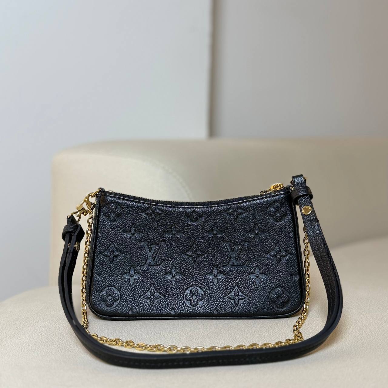LV Easy Pouch On Strap