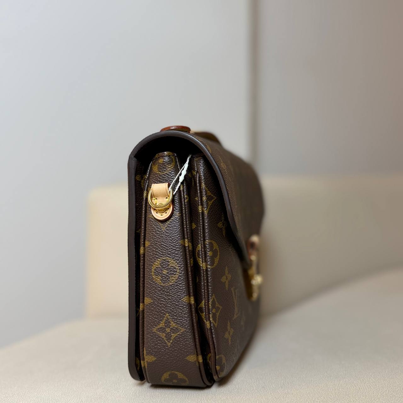 LV Pochette Métis