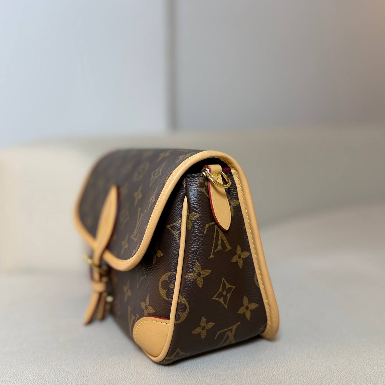 LV Diane
