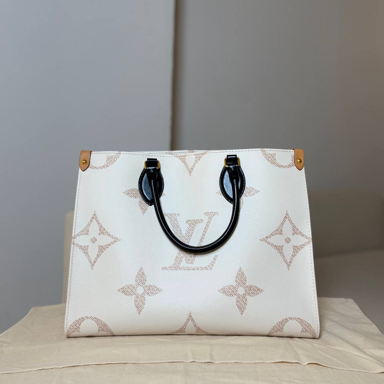LV OnTheGo MM