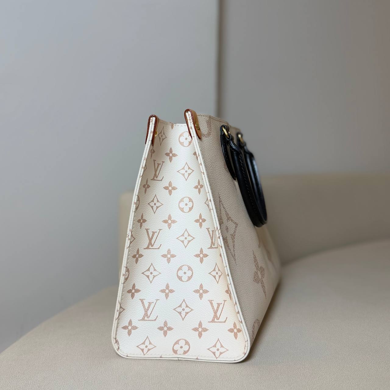 LV OnTheGo MM