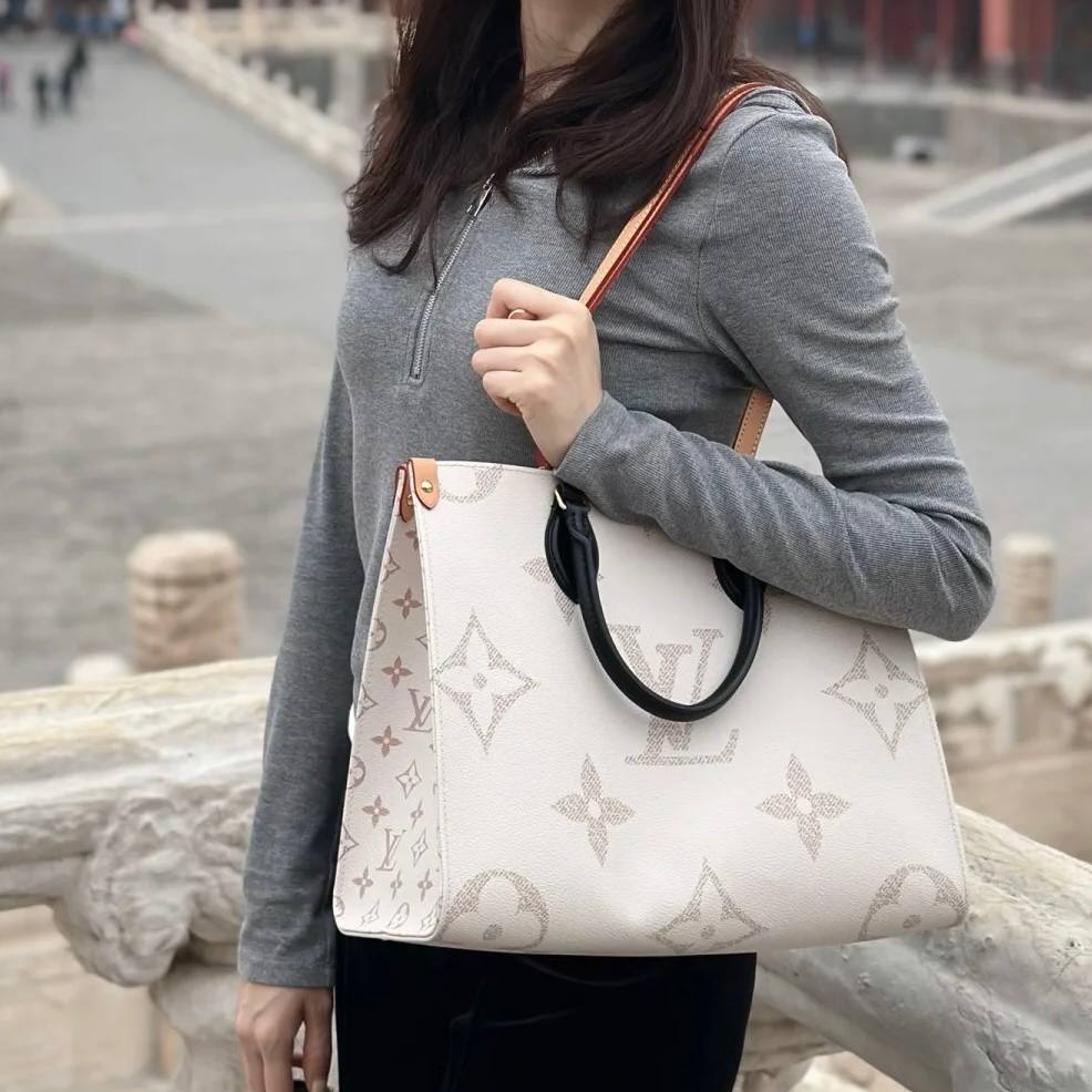 LV OnTheGo MM