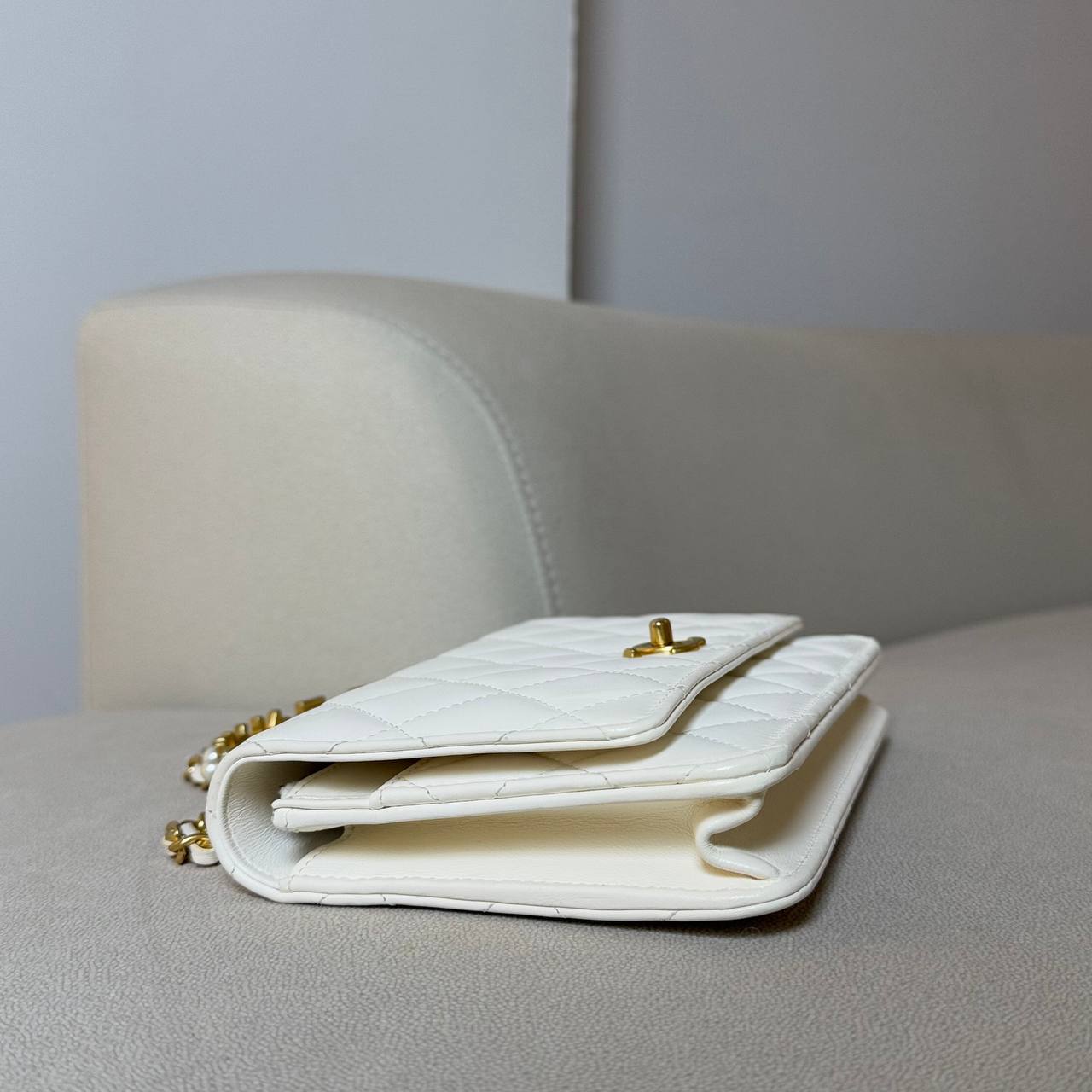 Chanel 23B White Pearl Top Handle WOC