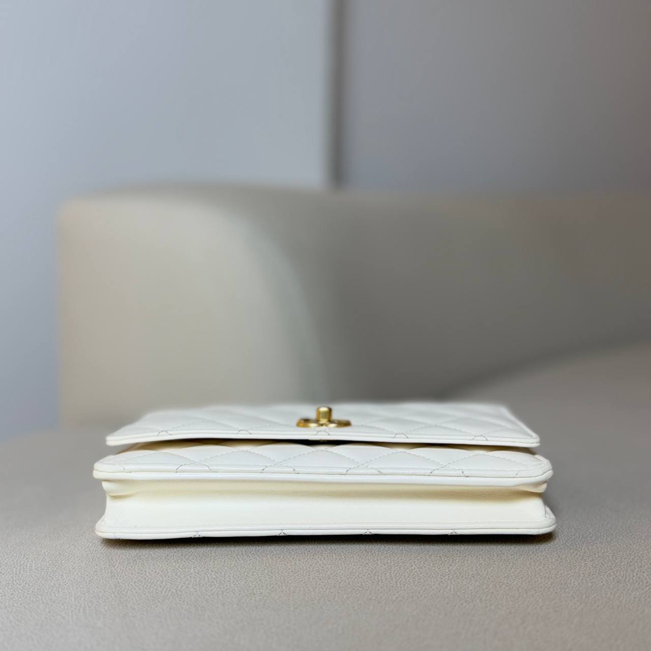 Chanel 23B White Pearl Top Handle WOC