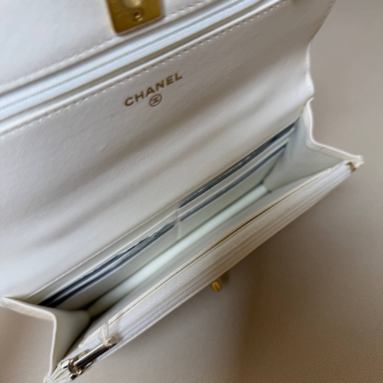 Chanel 23B White Pearl Top Handle WOC