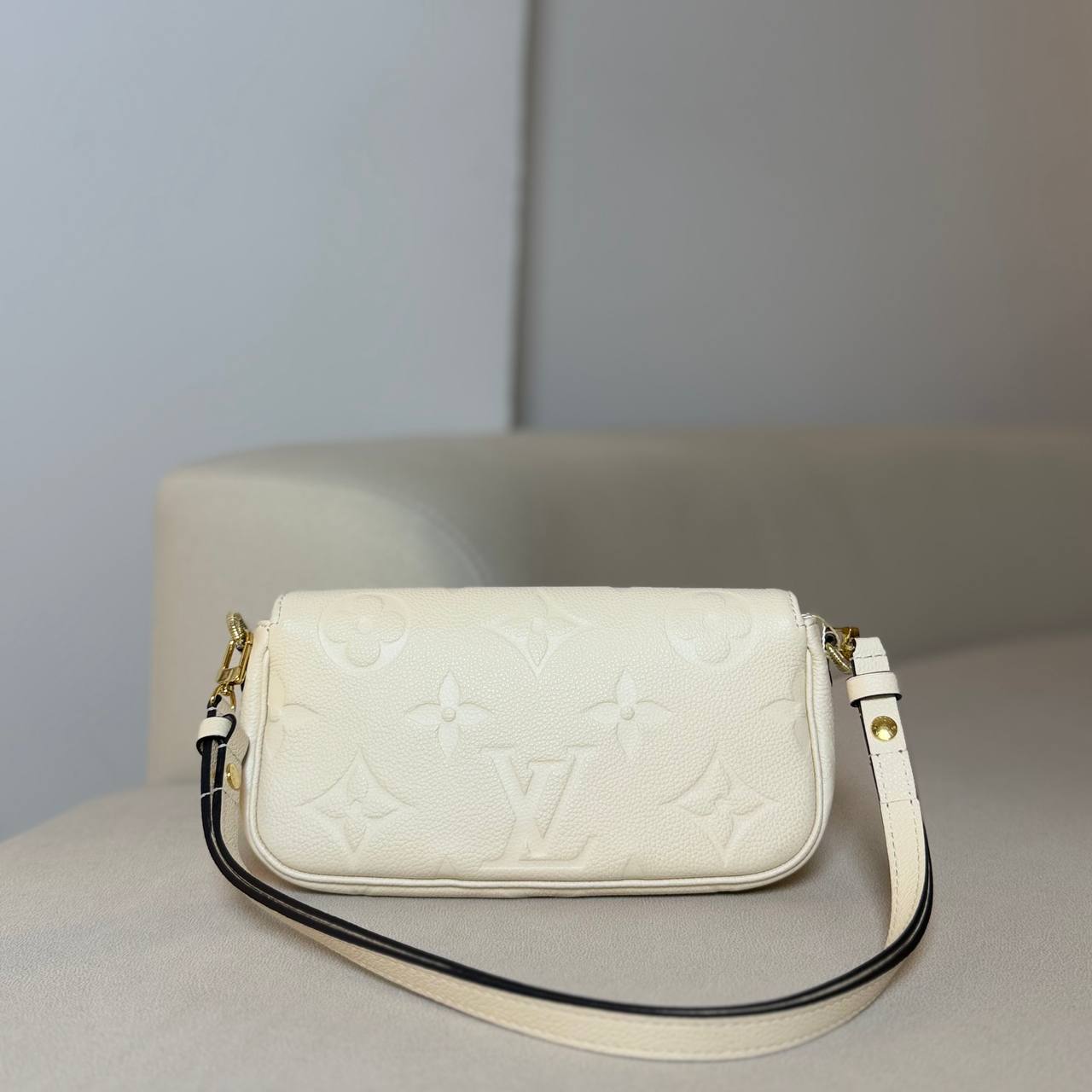 LV Ivy