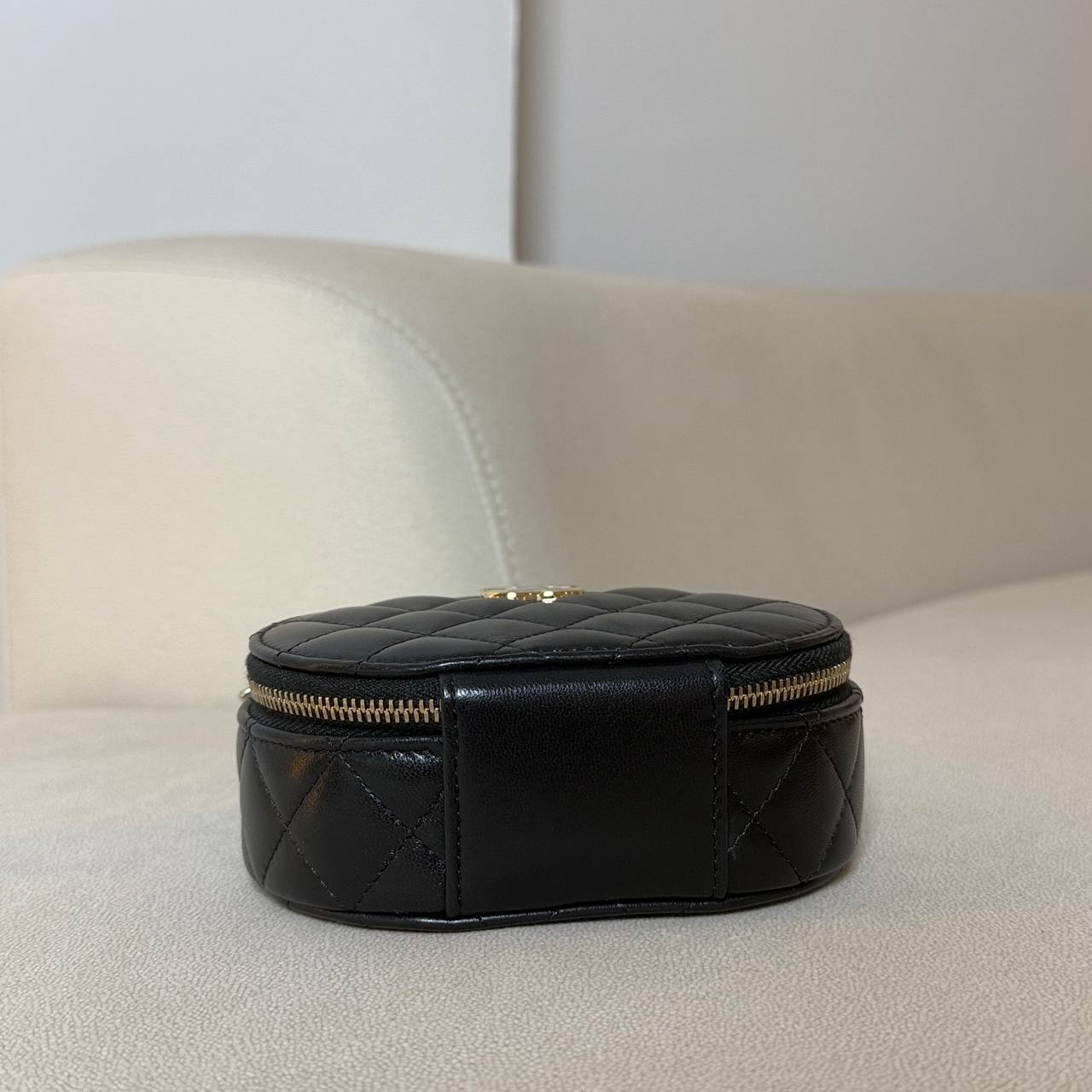 Chanel 22S Vanity Case
