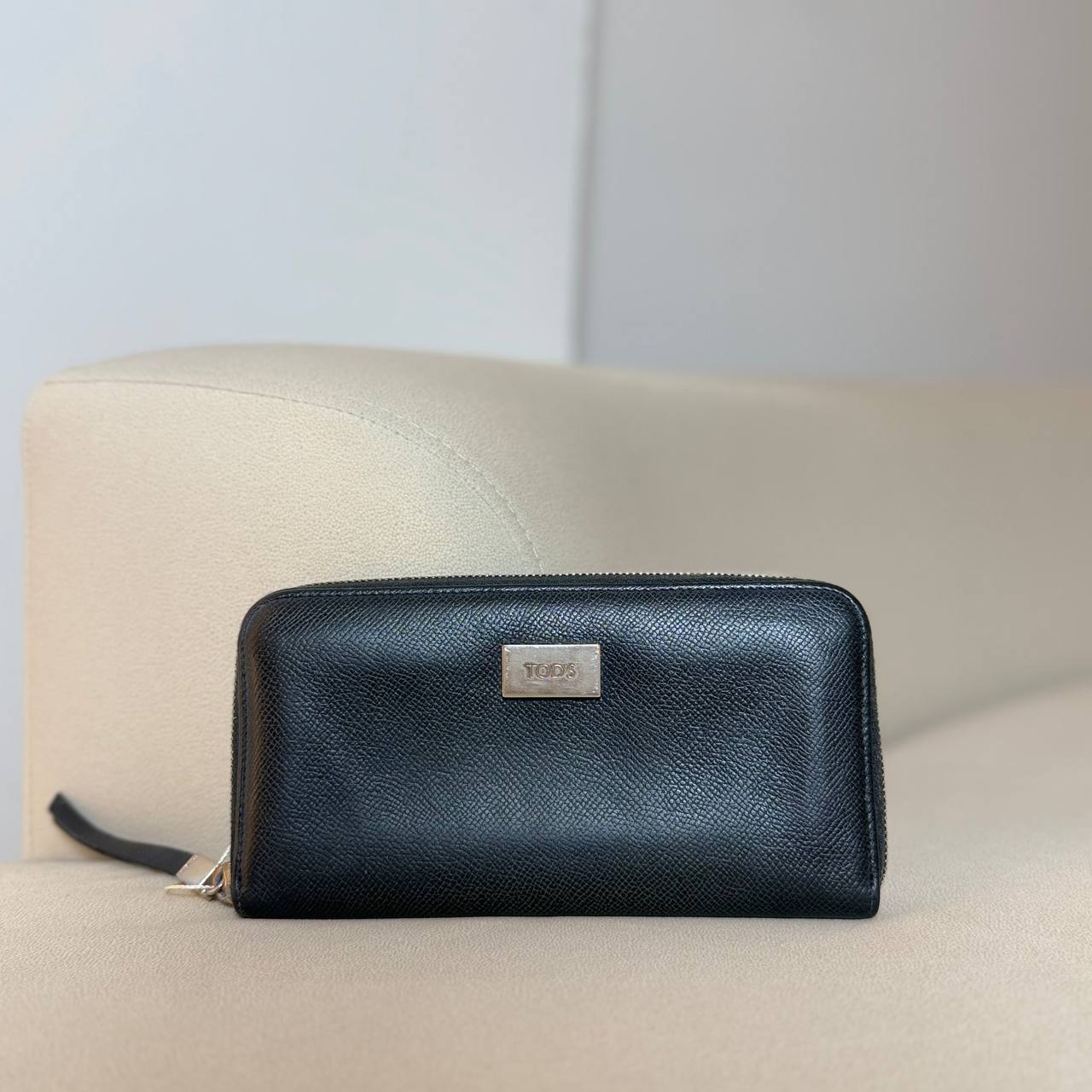 Tod’s Zip Around Wallet