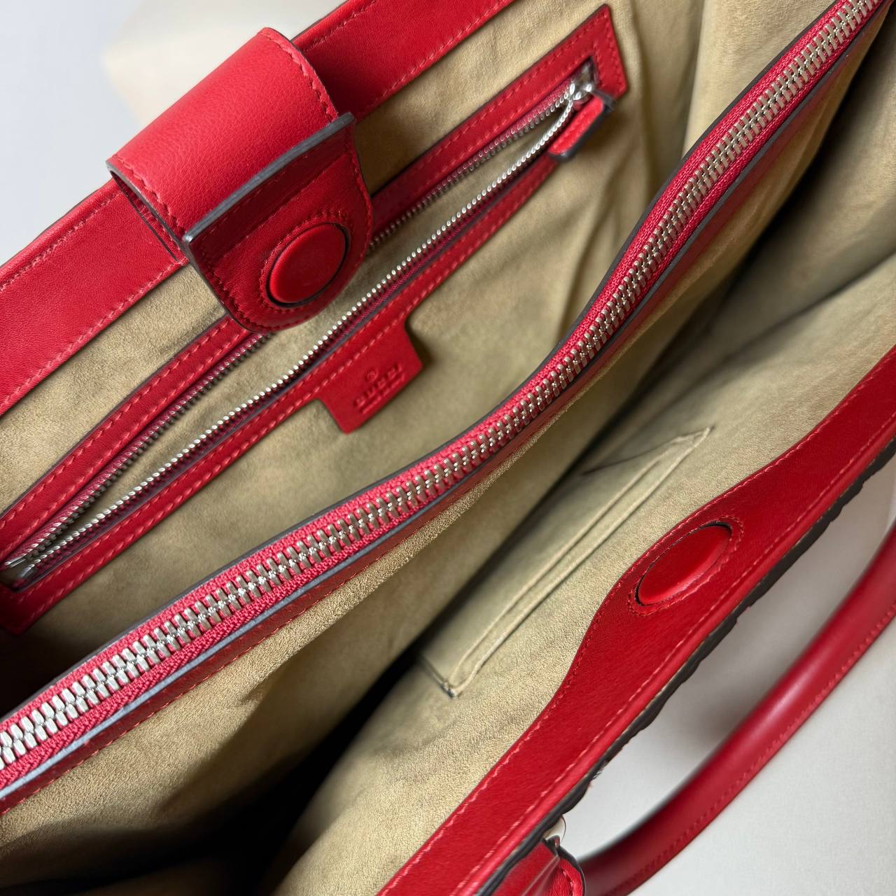 Gucci GG Supreme Arabesque Top Handle Bag