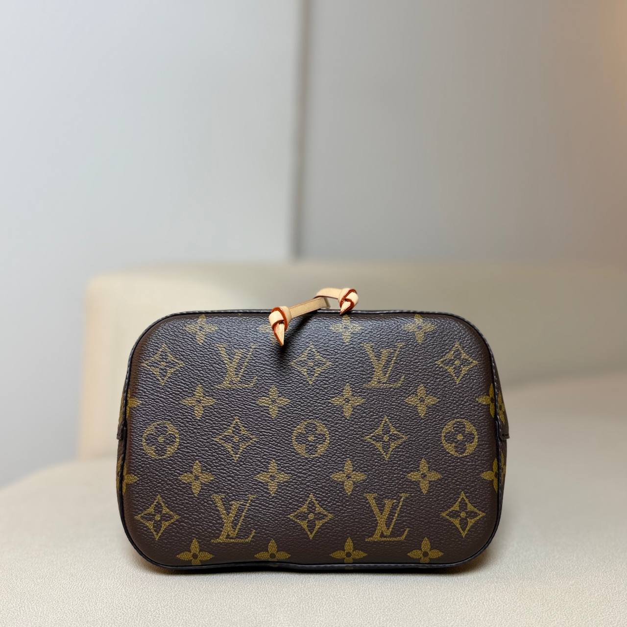 LV Néonoé BB