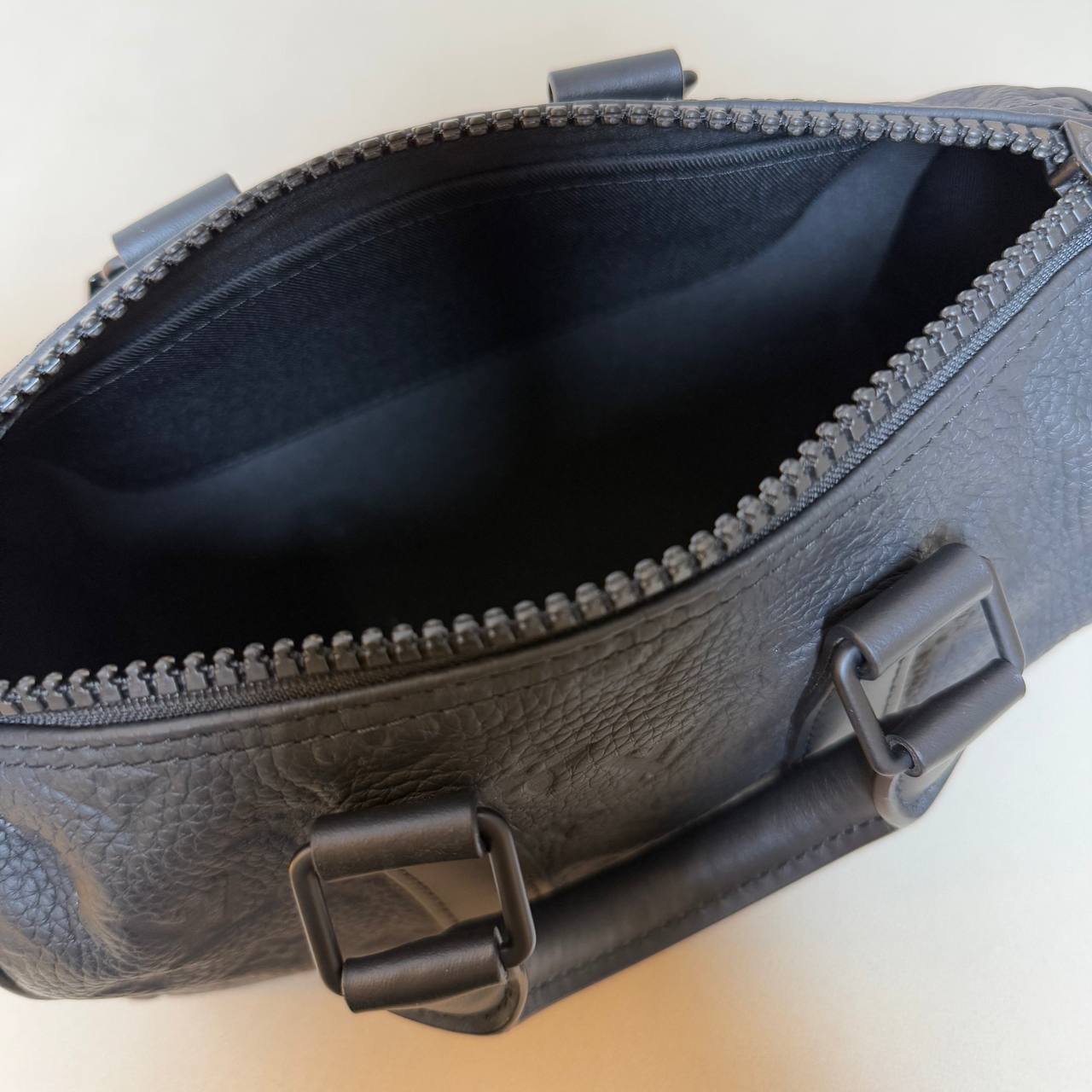 LV Keepall Bandoulière 25