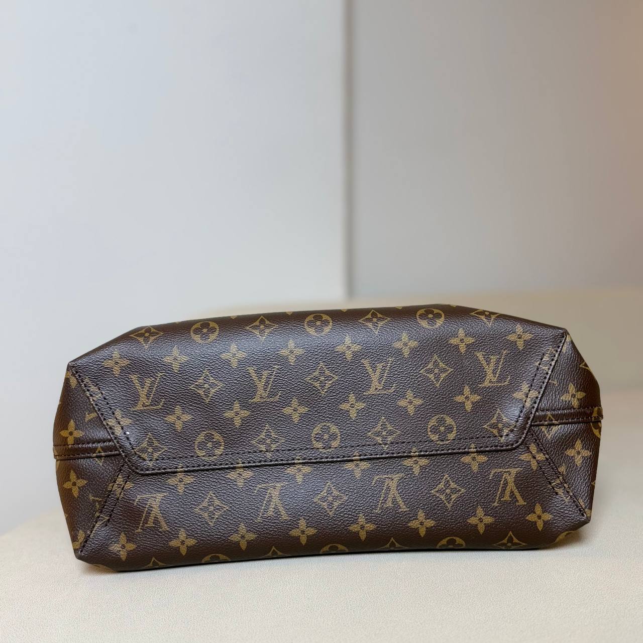 LV Atlantis GM
