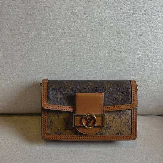 Louis Vuitton Dauphine WOC