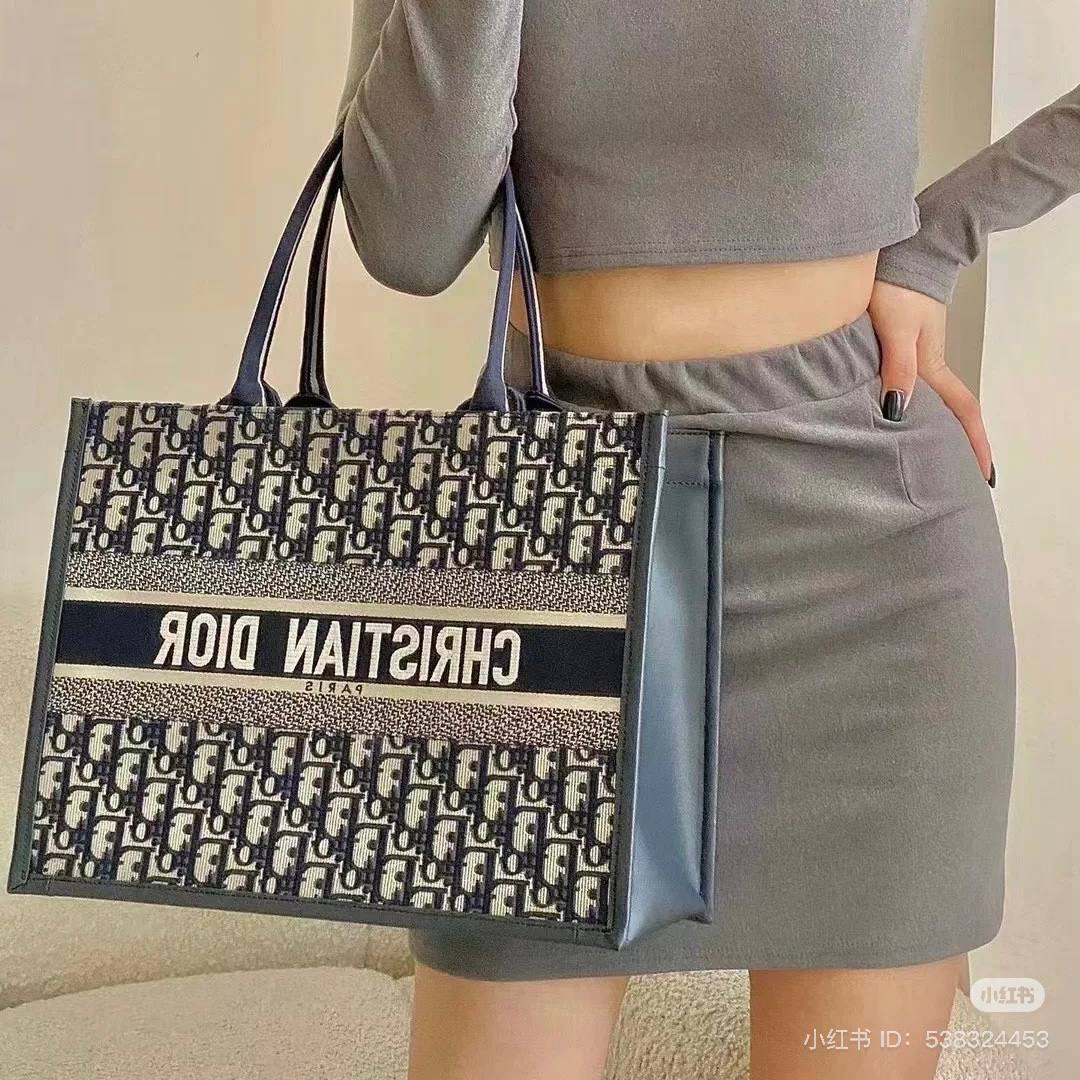 Dior Book Tote Medium