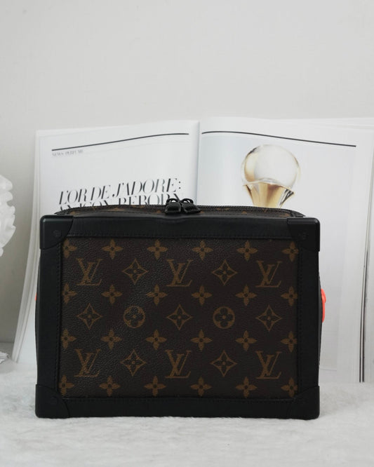 LV Soft Trunk