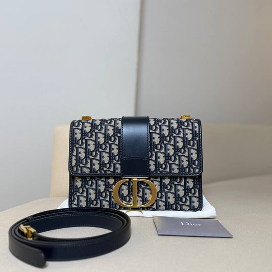 Dior 30 Montaigne Bag