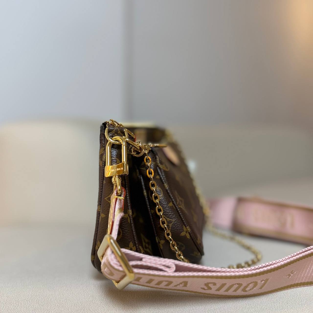 LV Multi Pochette Accessoires