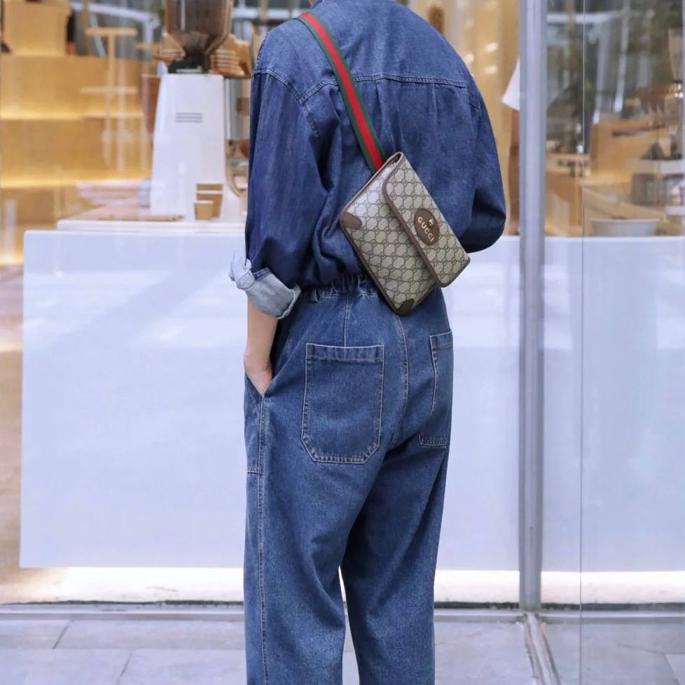 Gucci GG Supreme Neo Vintage Belt Bag