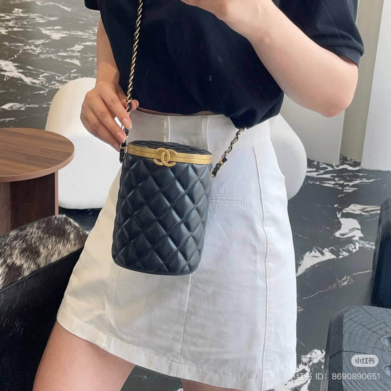 Chanel 21S Crown Box Vanity Bag