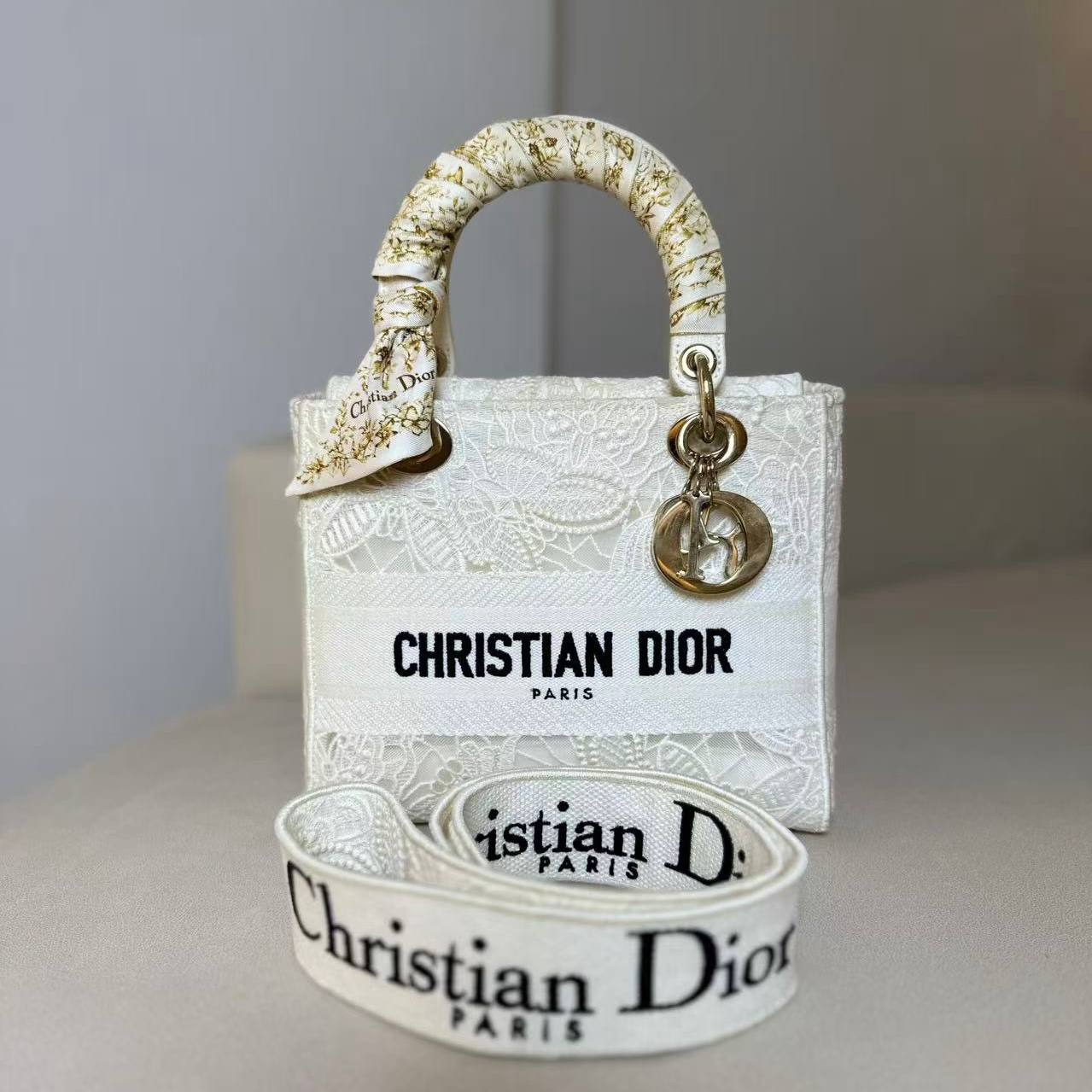 Dior Medium Lady D-Lite Bag