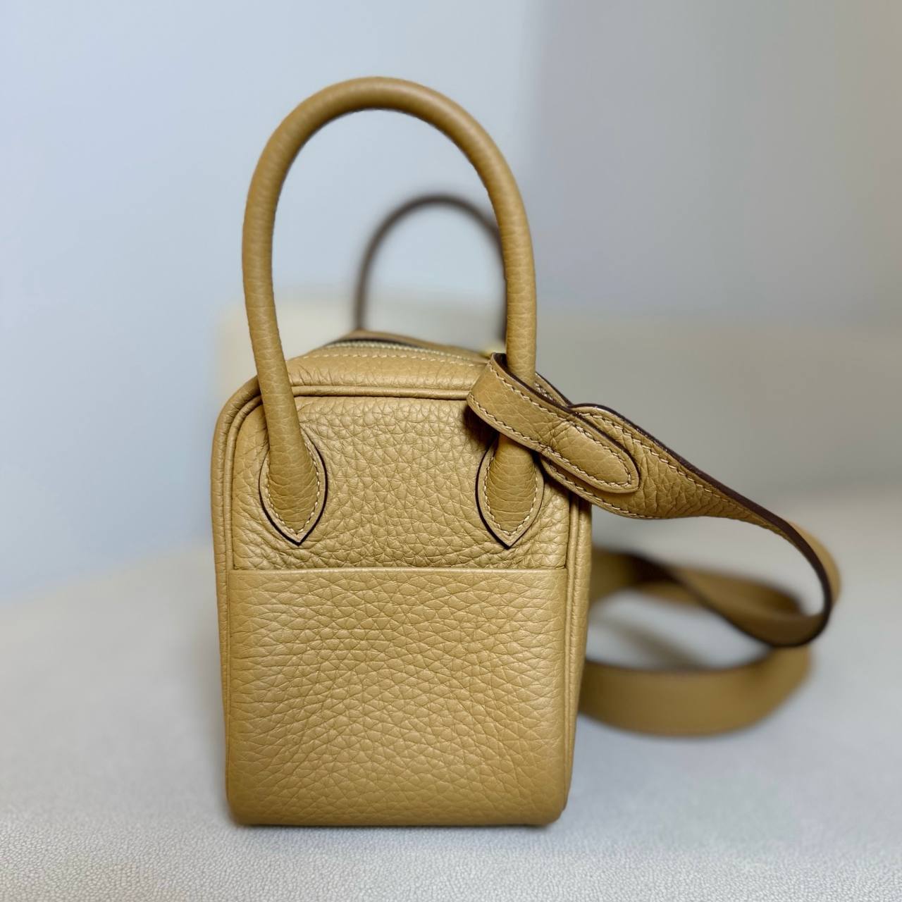 Hermès Lindy Mini Taurillon Clemence