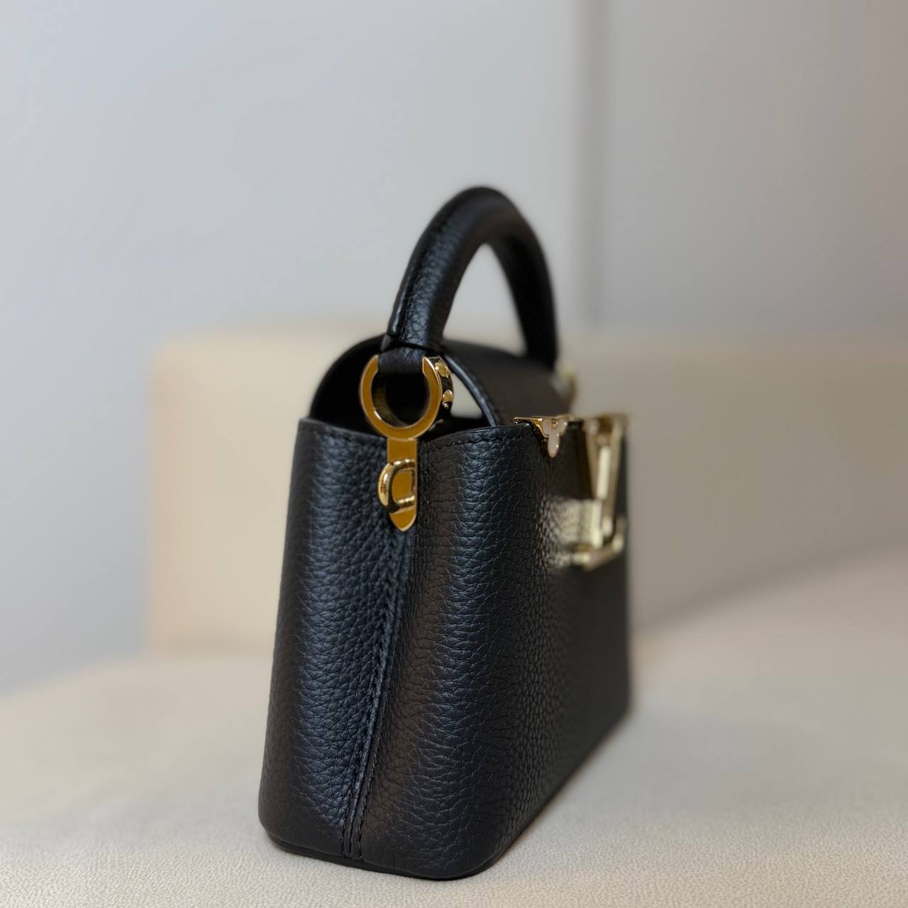 LV Capucines Nano