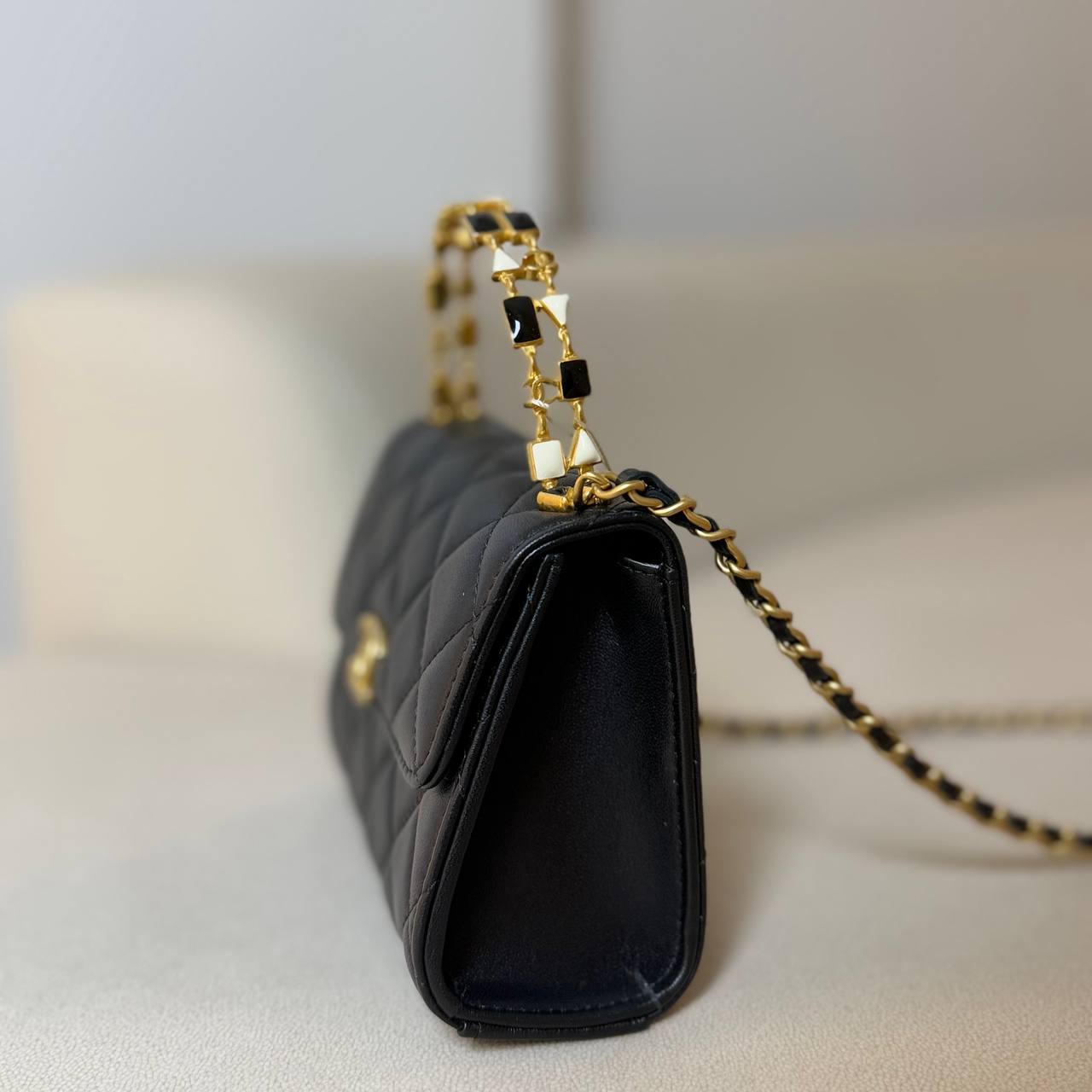 Chanel 22B Mini Flap