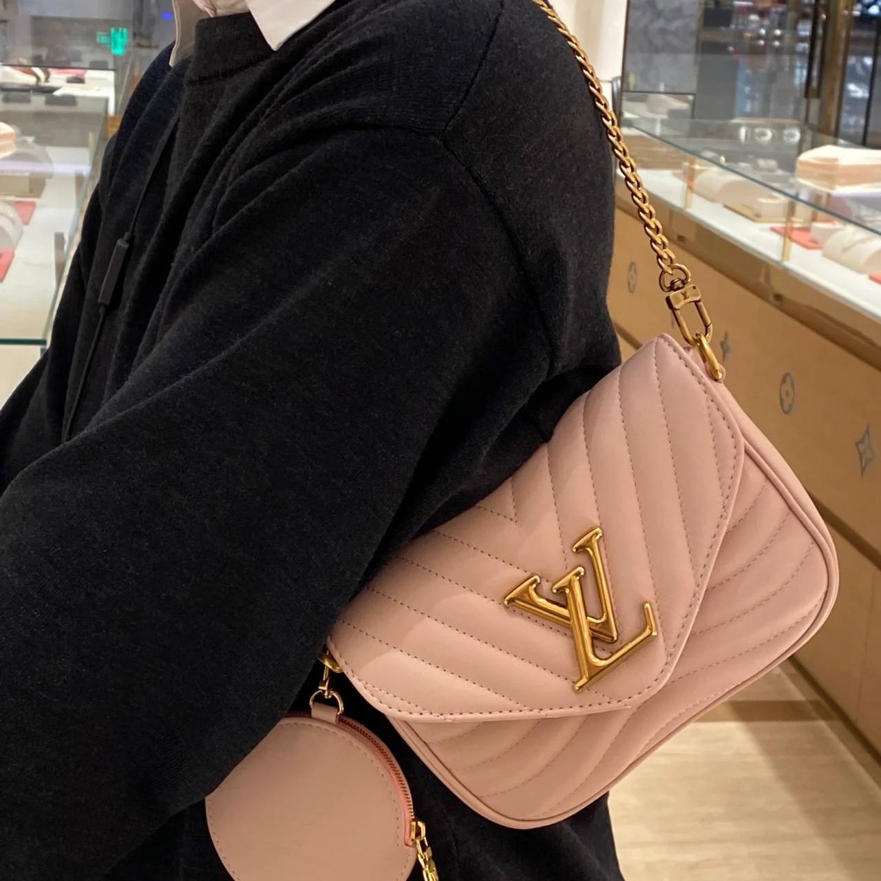 LV New Wave Multi Pochette