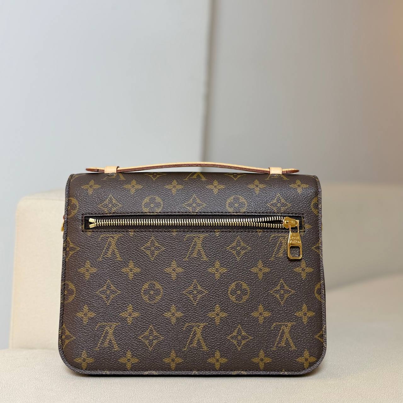 LV Pochette Métis