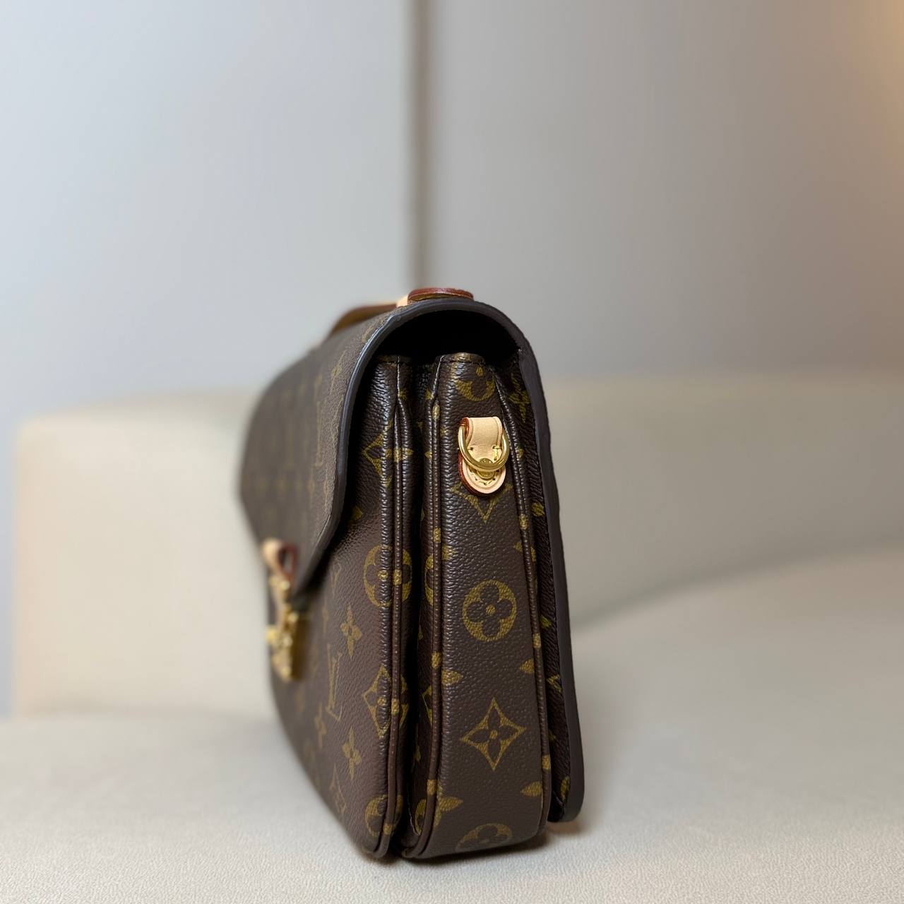 LV Pochette Métis