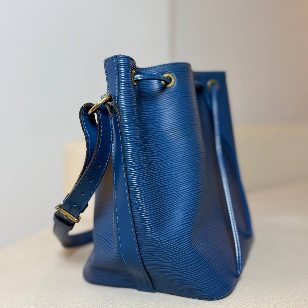 LV Blue Epi Noé Bucket Bag