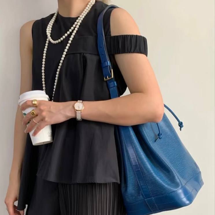 LV Blue Epi Noé Bucket Bag