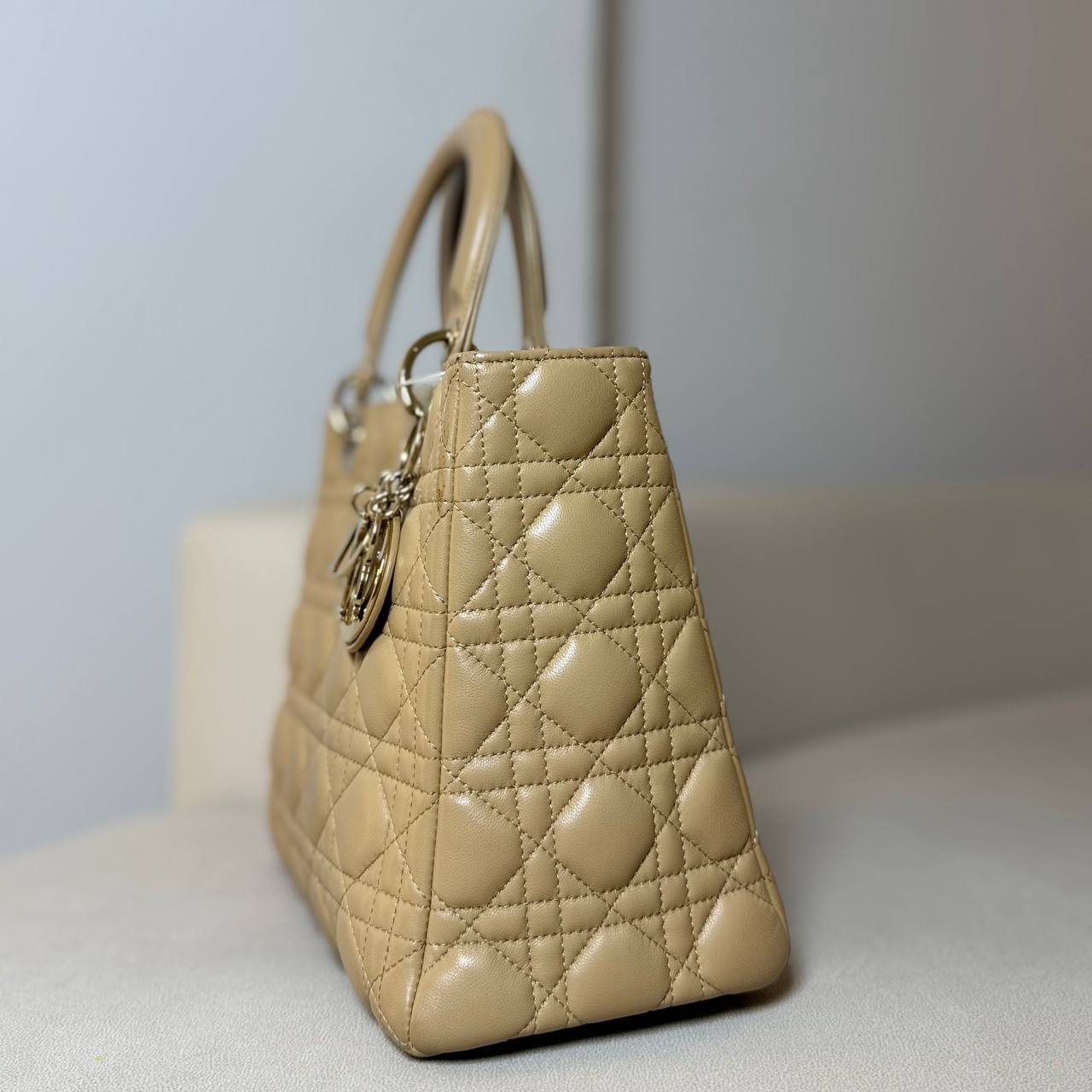 Lady Dior Medium Lambskin GHW
