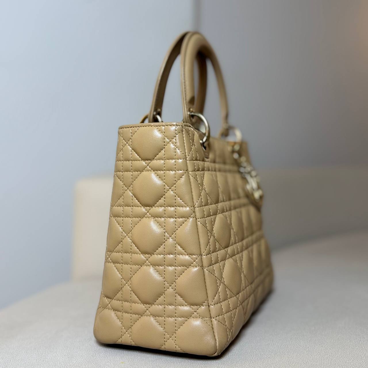 Lady Dior Medium Lambskin GHW