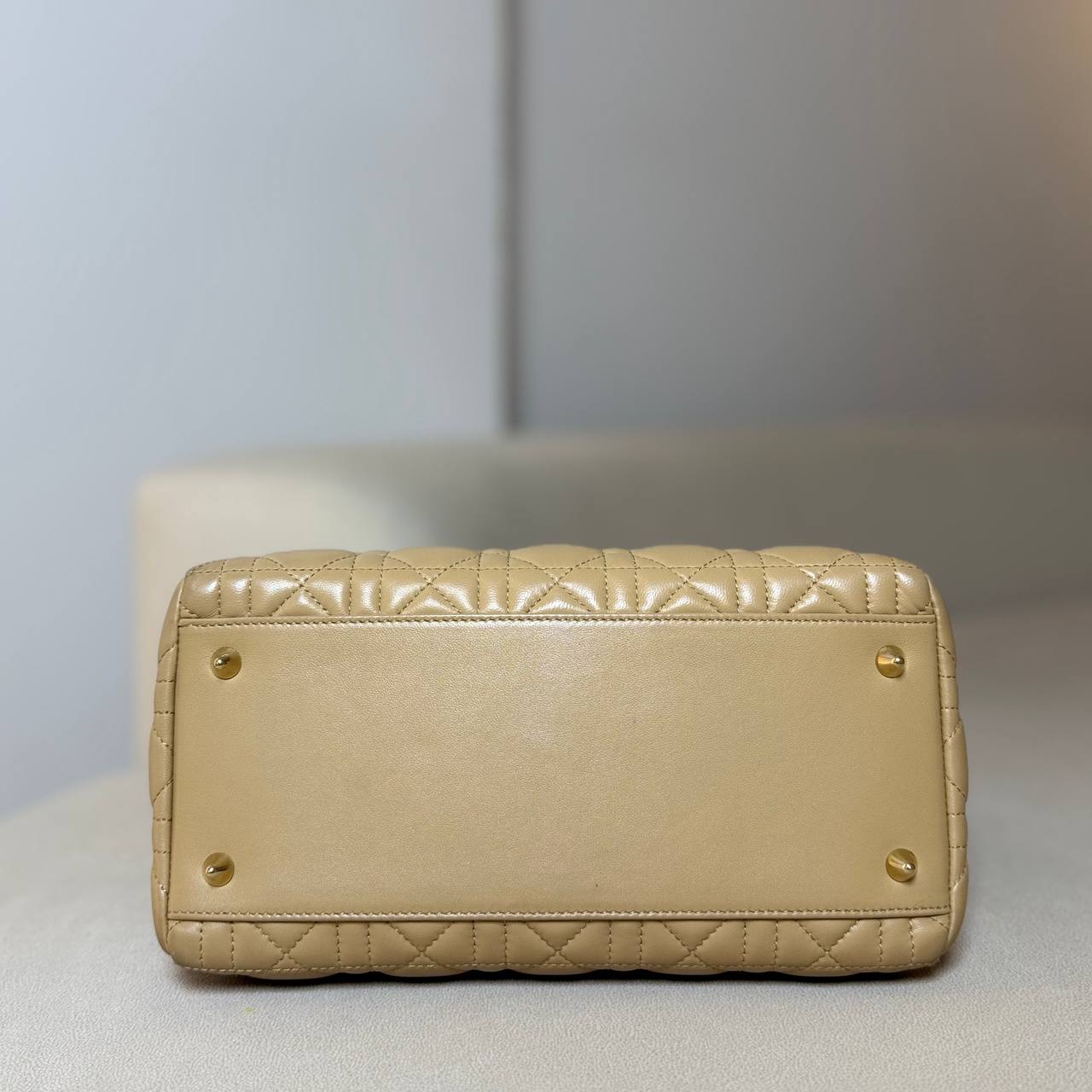 Lady Dior Medium Lambskin GHW