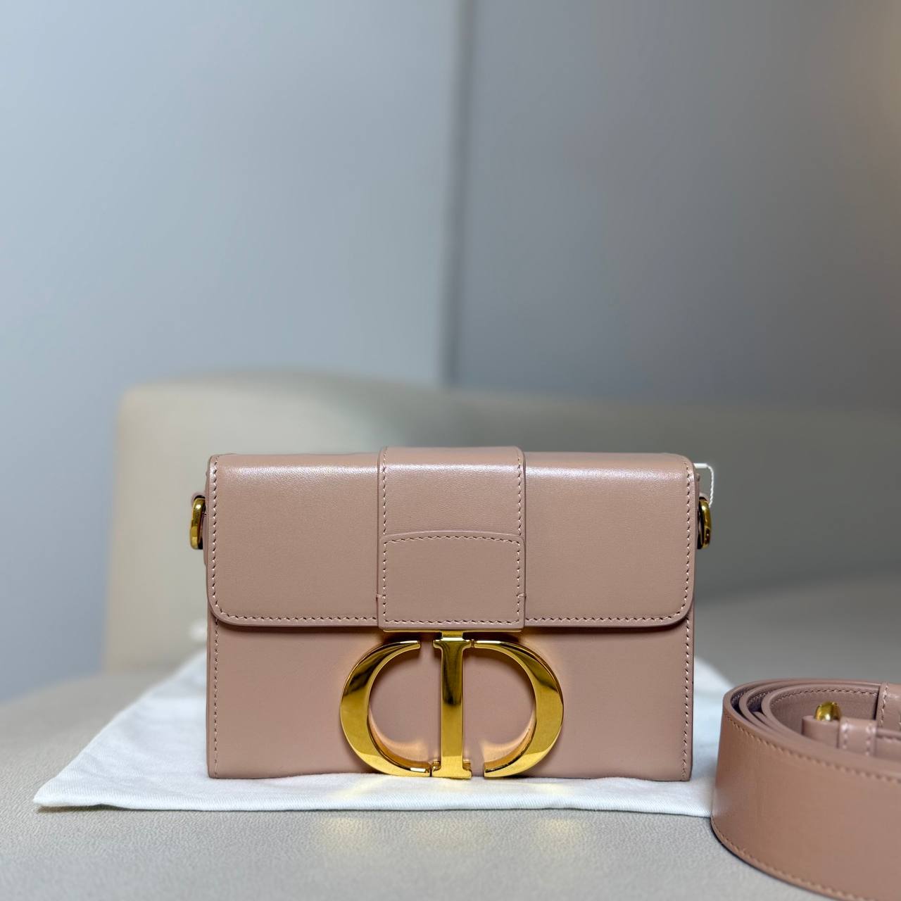 Dior 30 Montaigne Box