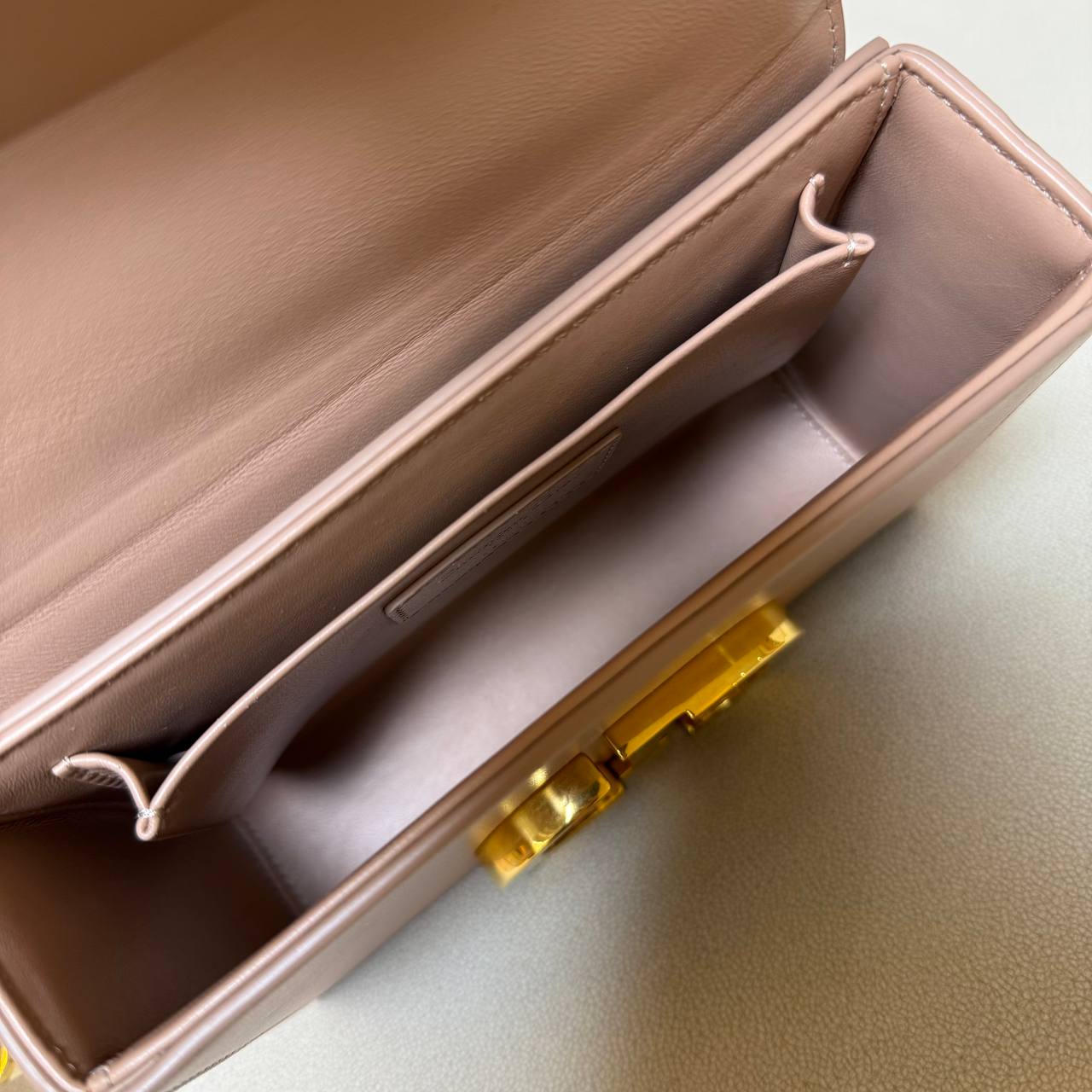 Dior 30 Montaigne Box