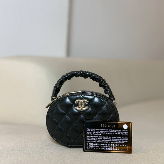 Chanel 22S Vanity Case