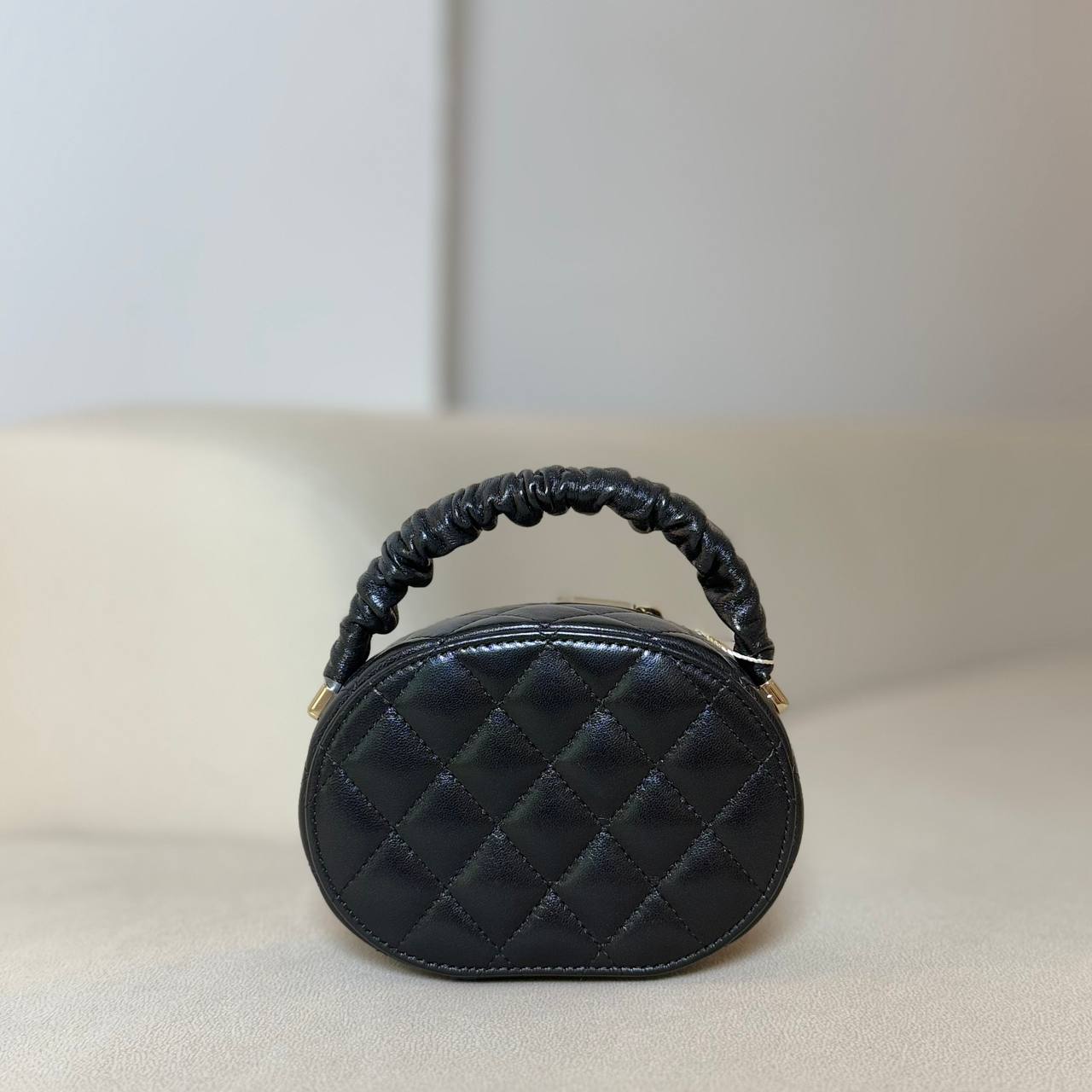 Chanel 22S Vanity Case