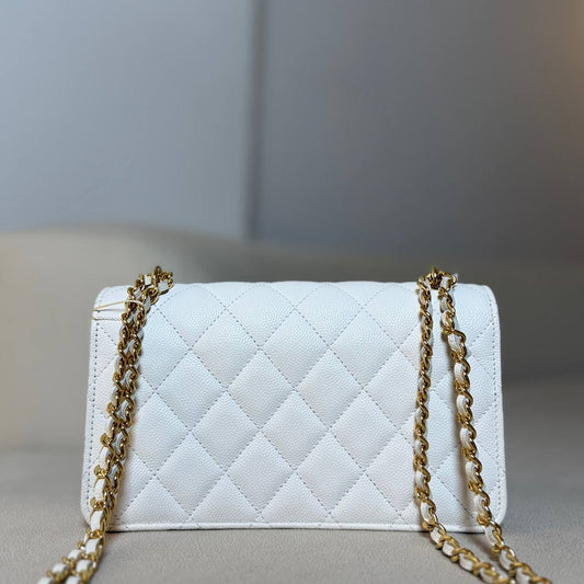 Chanel 23S WOC